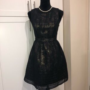Black sleeveless dress